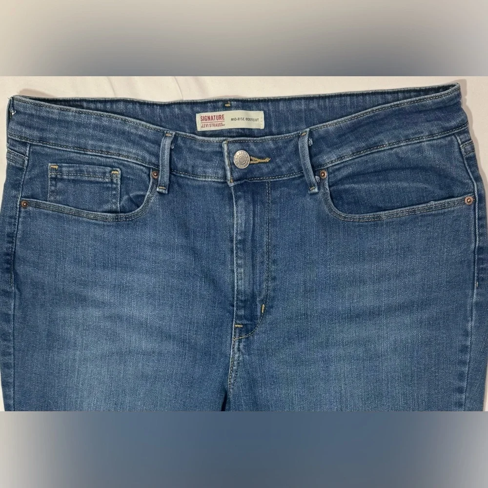Signature by Levi Strauss brand signature